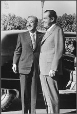 Sato et Nixon