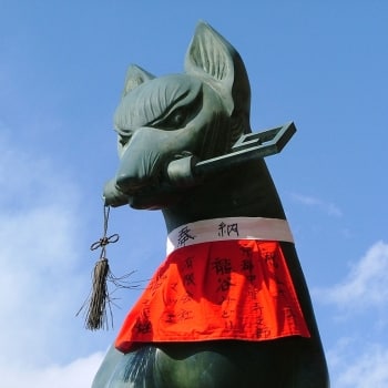 http://www.fascinant-japon.com/wp-content/uploads/fushimi-inari-taisha-kitsune-kyoto-japon.jpg