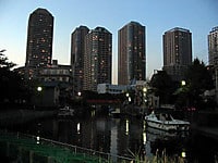 Nouveaux gratte-ciels, okawabashi river city, Tokyo, Japon Nouveaux gratte-ciels, okawabashi river city, Tokyo, Japon