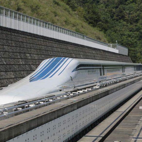 Le train maglev japonais atteint la vitesse record de 603 km/h