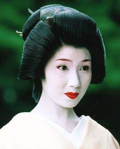 Une coiffure typique de geisha