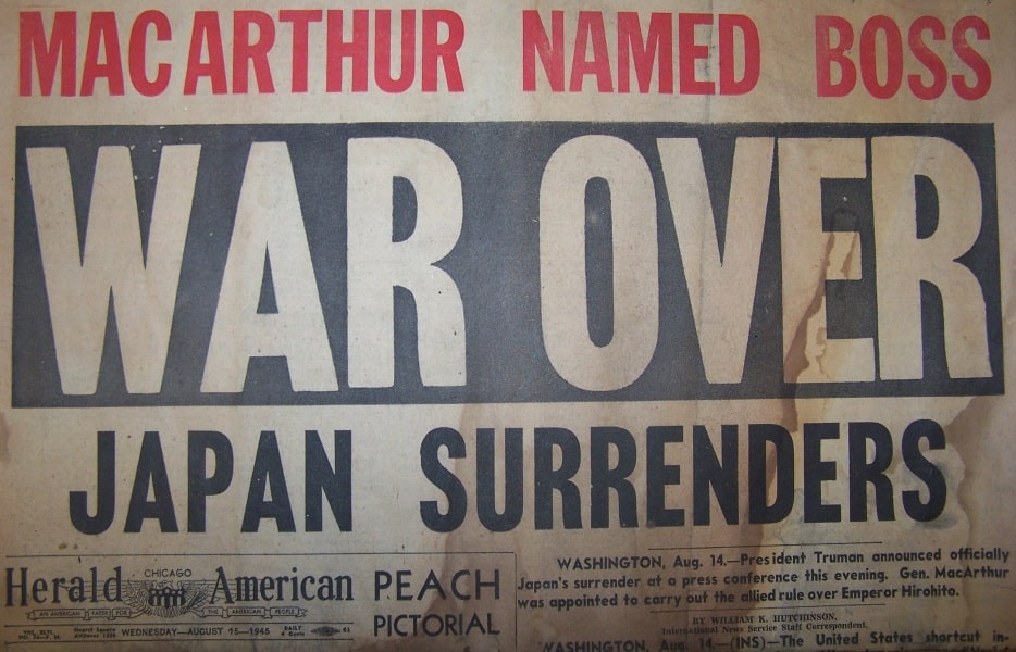 Capitulation du Japon, 1945, titre de journal